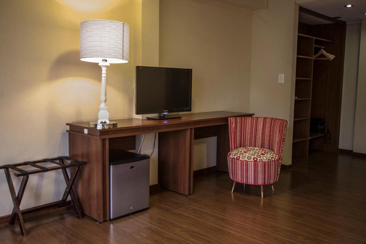 בואנוס איירס Hotel First Palermo מראה חיצוני תמונה